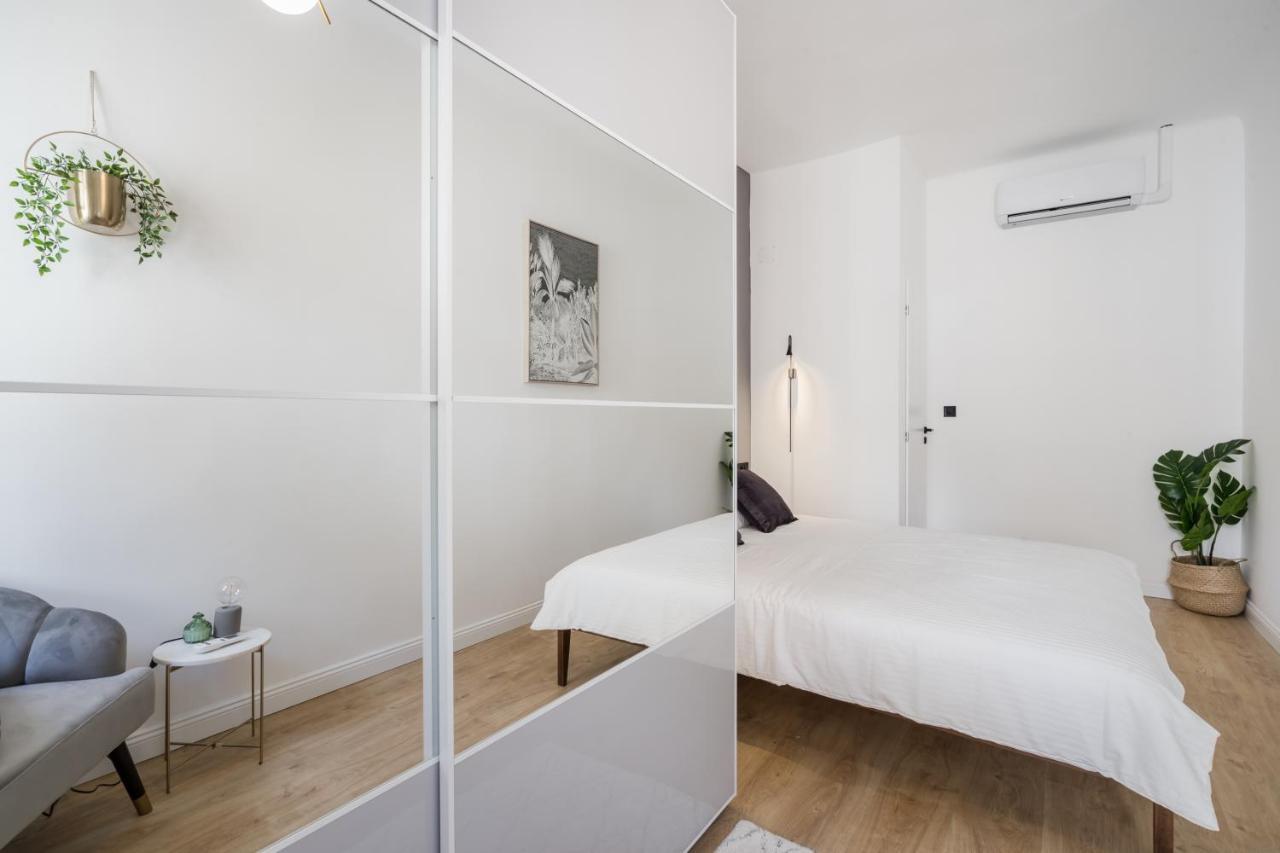 Tilia Luxury Apartment - 3 Bedrooms With Ac 布达佩斯 外观 照片
